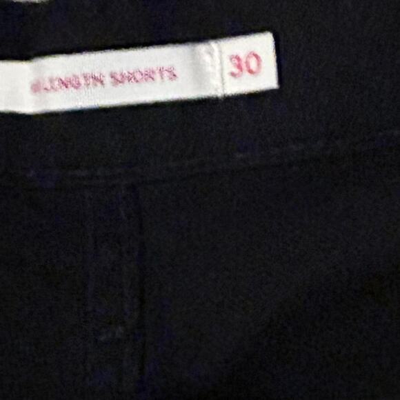 Levi black label size 30 Women's denim shorts EUC - Picture 3 of 4